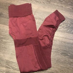 Nux Seamless Crop Leggings - XS